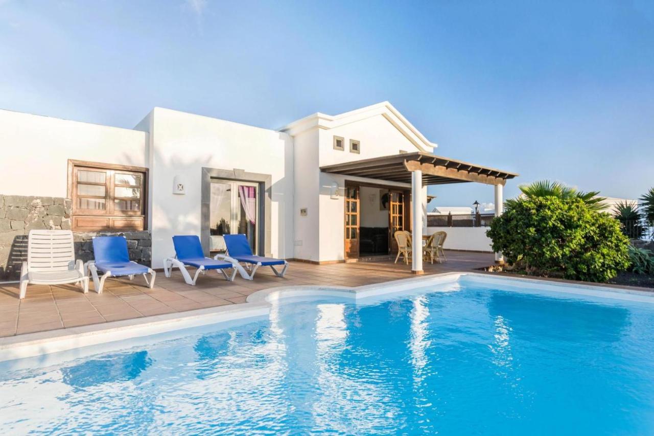 Villa Tania - Villa Independiente Con Piscina Privada Playa Blanca  Eksteriør bilde