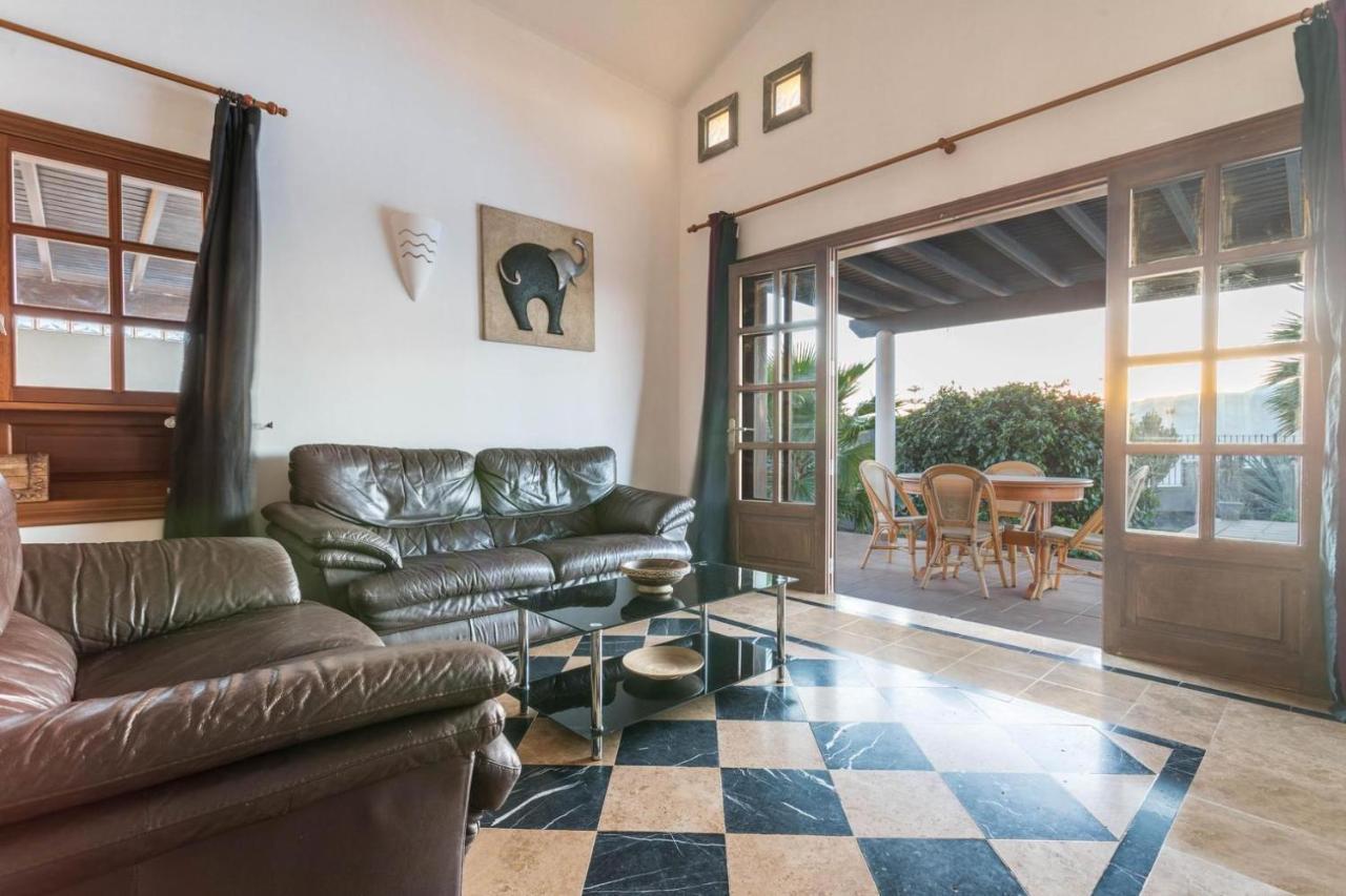 Villa Tania - Villa Independiente Con Piscina Privada Playa Blanca  Eksteriør bilde