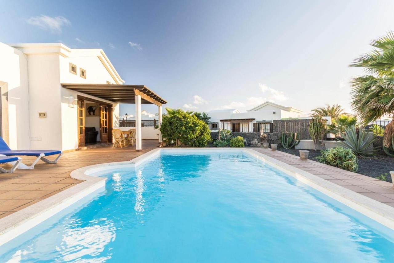 Villa Tania - Villa Independiente Con Piscina Privada Playa Blanca  Eksteriør bilde