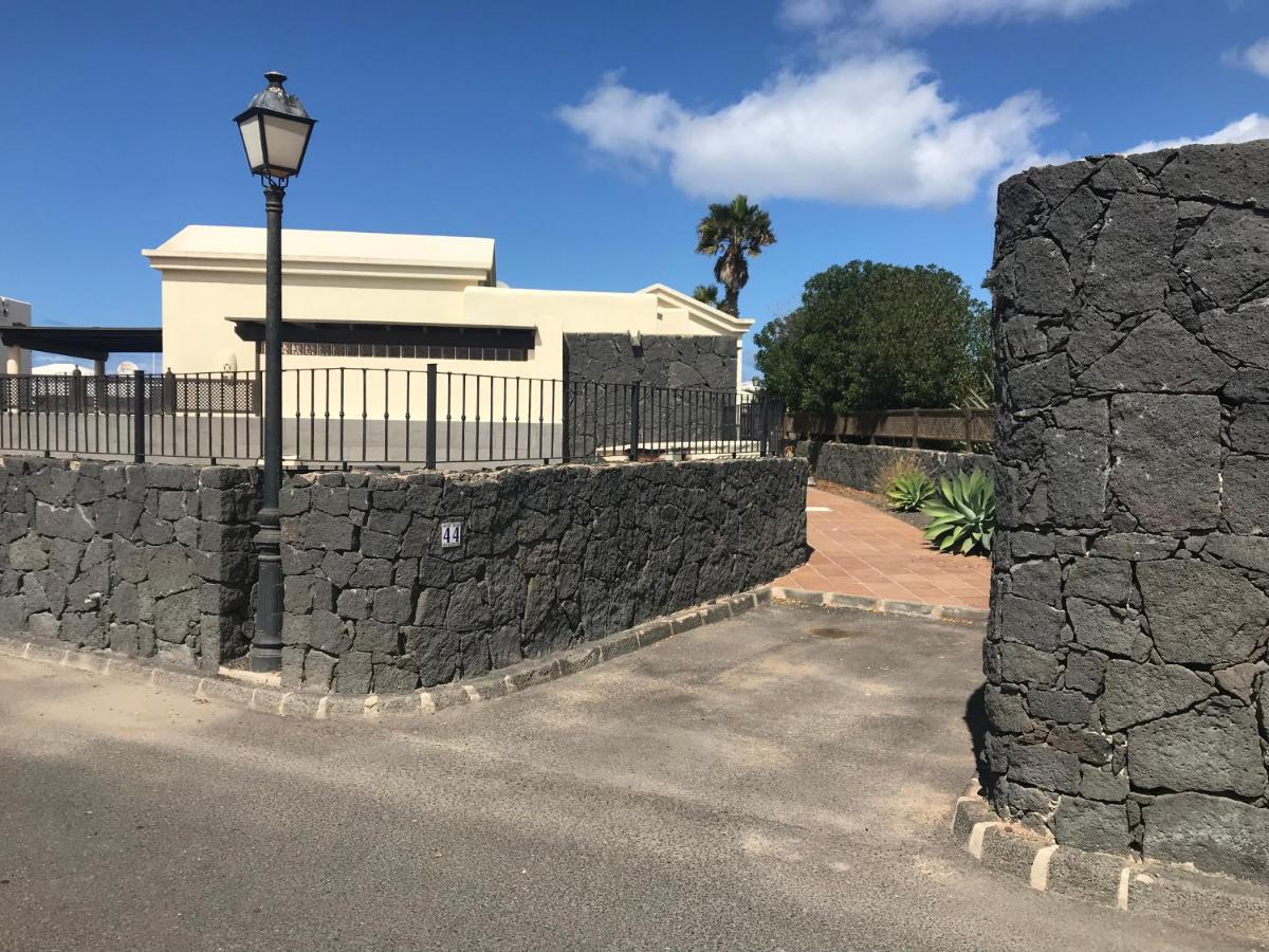 Villa Tania - Villa Independiente Con Piscina Privada Playa Blanca  Eksteriør bilde